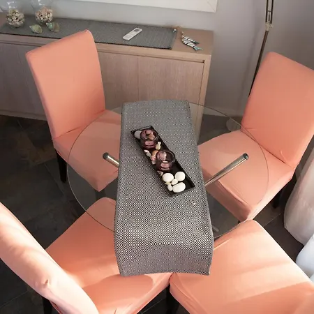 Salty Breeze Beachfront Apartment-premium * Peraía