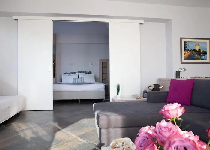 公寓 Salty Breeze Beachfront Apartment-premium Peraía